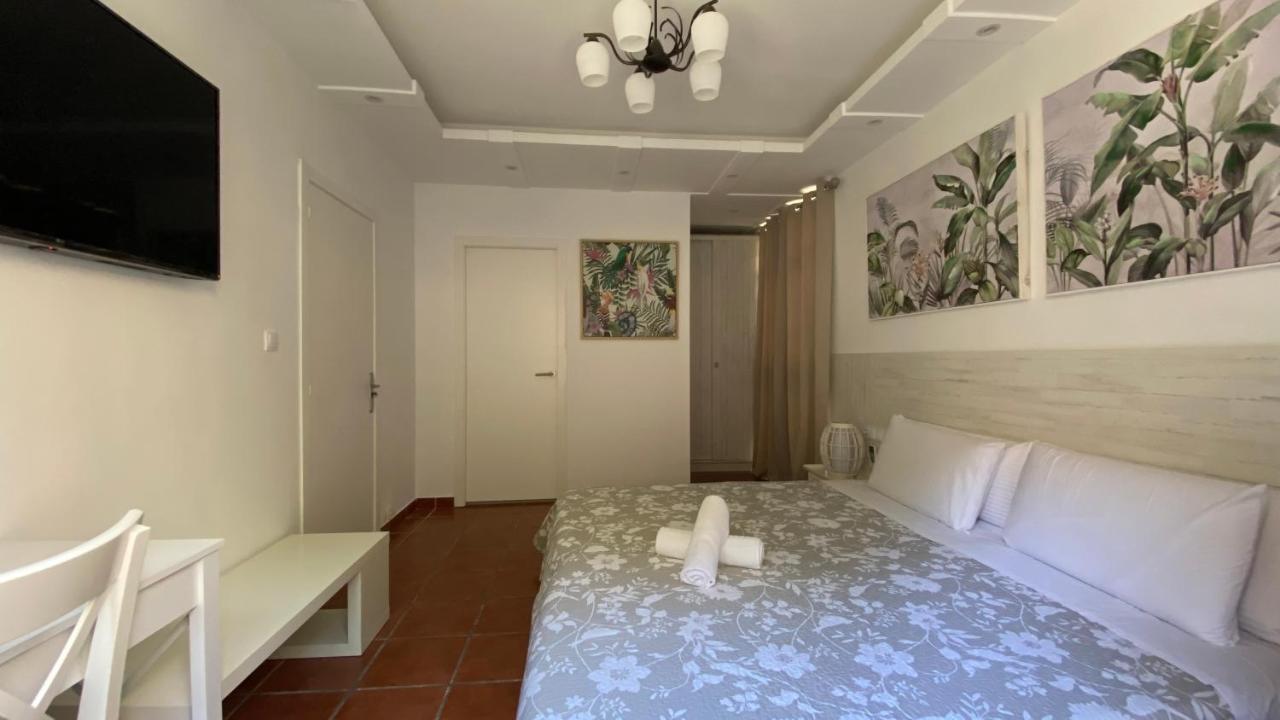 Casa Flores Del Mediterraneo Бадалона Экстерьер фото